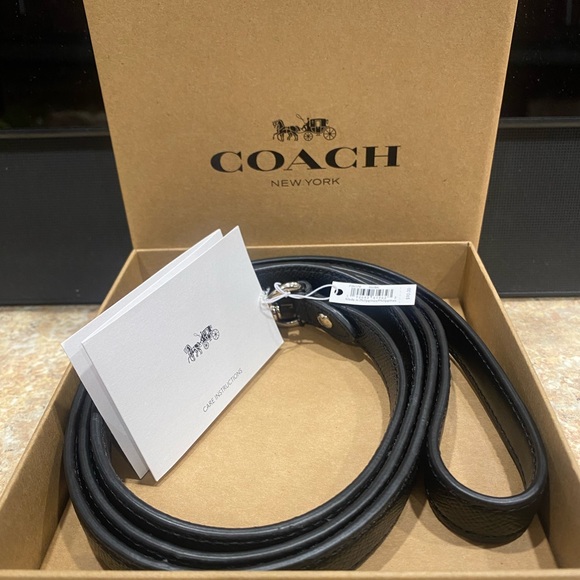 Coach Small Leather Pet Leash NIB - Picture 2 of 5
